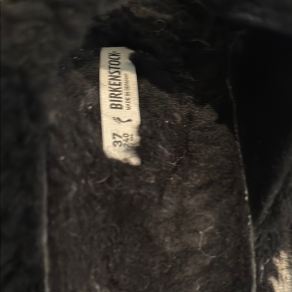 Birkenstock black shearling fuzzy big buckle Arizona slides sandals 37 - Picture 5 of 7